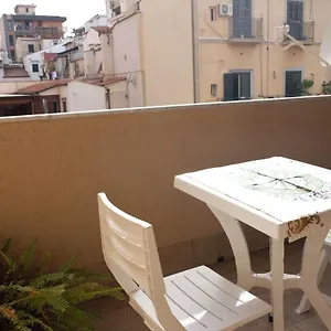Old Style - Boutique With Terrace In Center , Palermo Italy